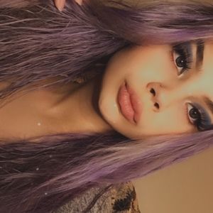 Meet your Posher, Kasandra